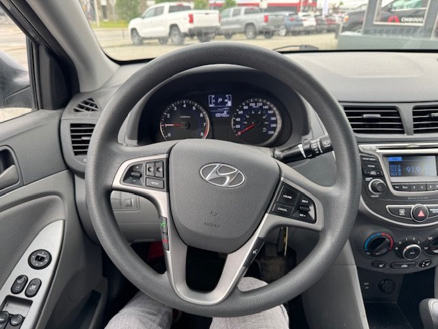 2016 Hyundai Accent GL in Chibougamau, Quebec - 11 - w1024h768px