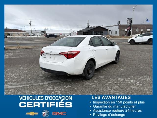 2019 Toyota Corolla LE in Chibougamau, Quebec - 6 - w1024h768px