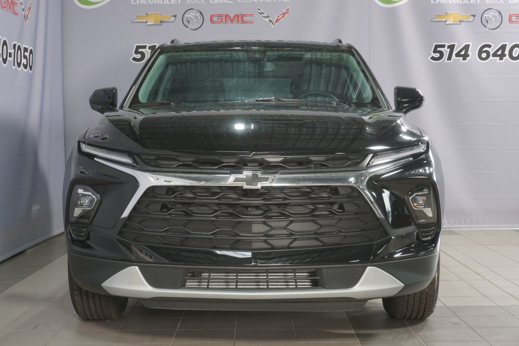 Chevrolet Blazer  2024 à Montréal, Québec - 2 - w1024h768px