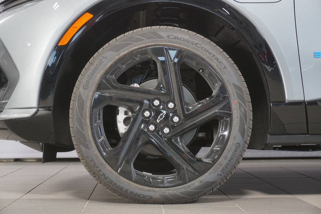 2024 Chevrolet Equinox EV in Montreal, Quebec - 4 - w1024h768px