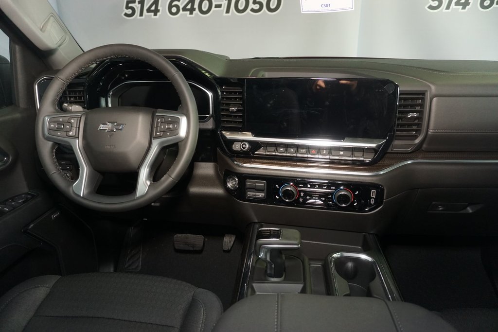 Chevrolet Silverado 1500  2024 à Montréal, Québec - 8 - w1024h768px