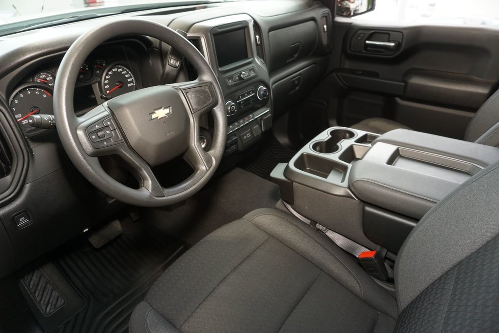 2024 Chevrolet Silverado 1500 in Montreal, Quebec - 8 - w1024h768px