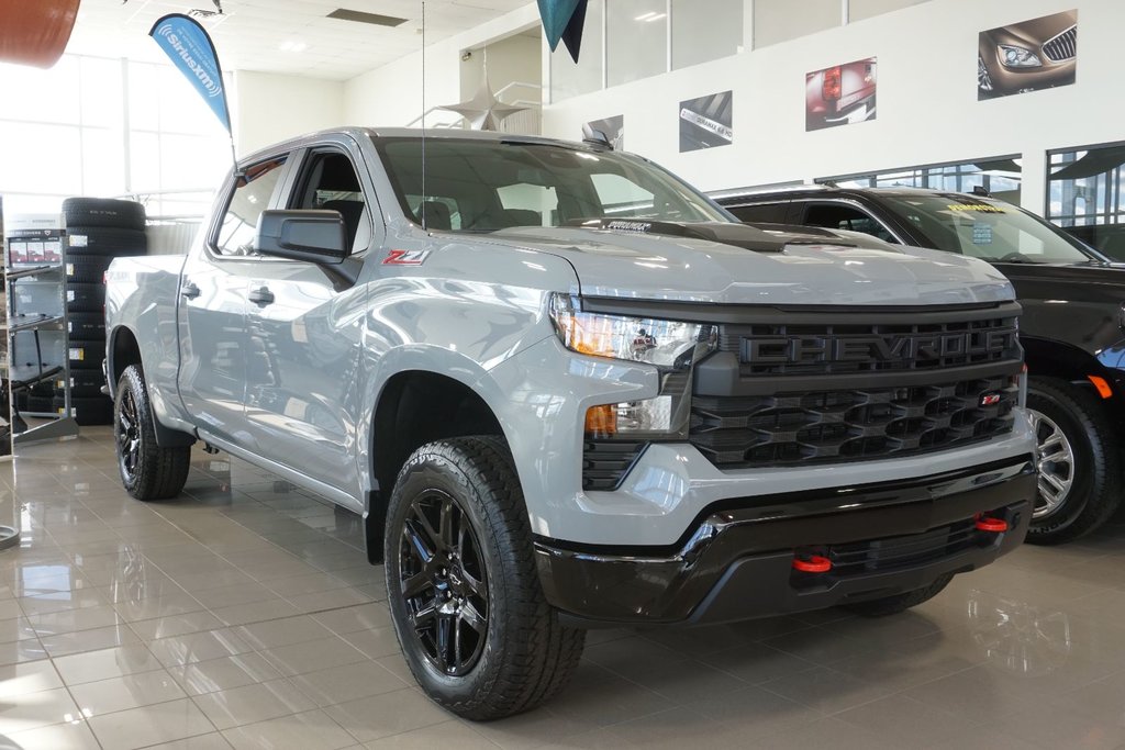 2025 Chevrolet Silverado 1500 in Montreal, Quebec - 2 - w1024h768px