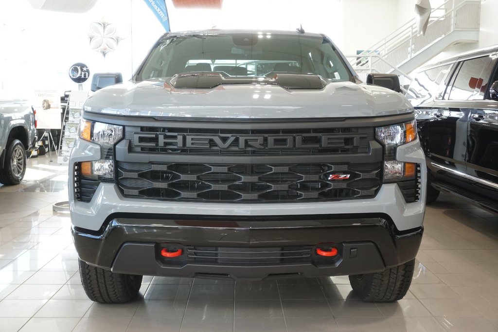 2025 Chevrolet Silverado 1500 in Montreal, Quebec - 3 - w1024h768px