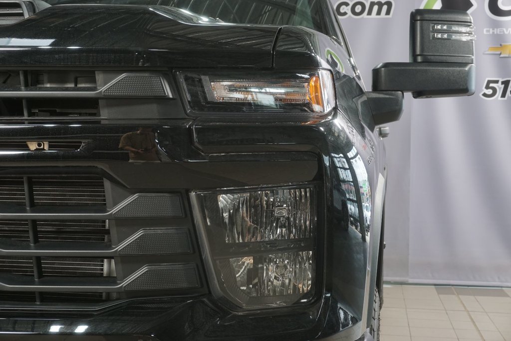 2024 Chevrolet SILVERADO 2500 HD in Montreal, Quebec - 8 - w1024h768px