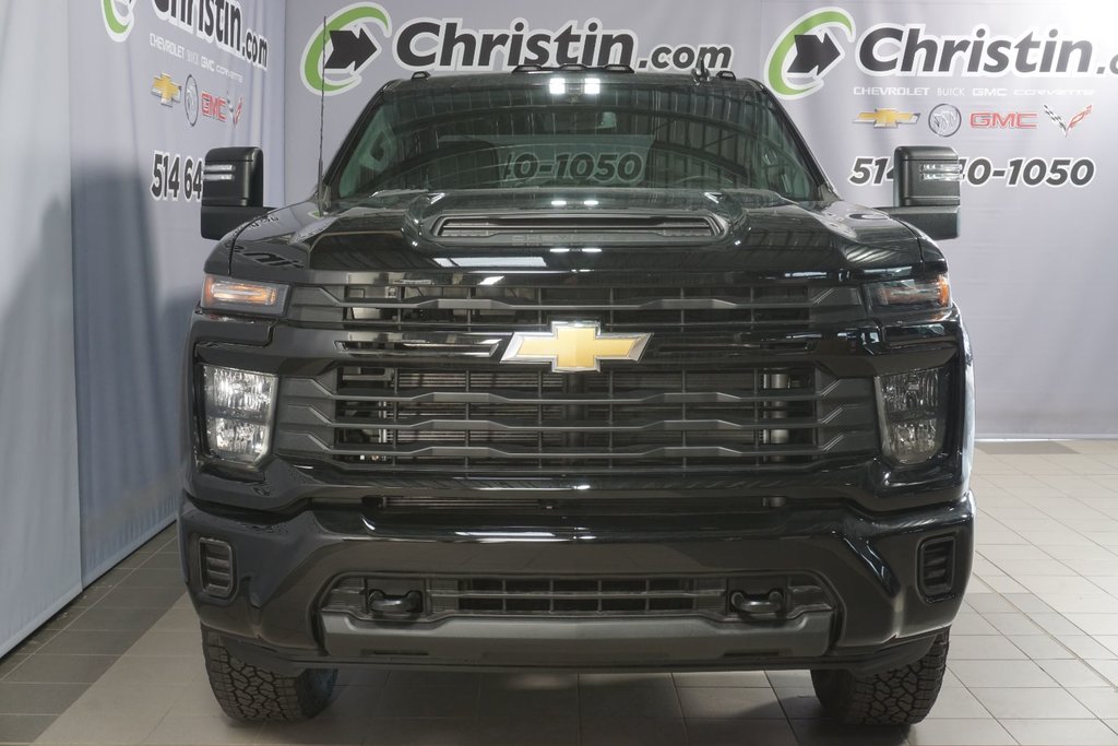 2024 Chevrolet SILVERADO 2500 HD in Montreal, Quebec - 2 - w1024h768px