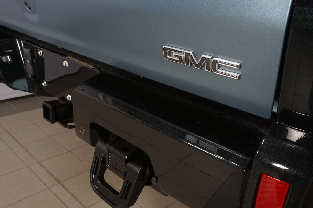 2024 GMC HUMMER EV Pickup in Montreal, Quebec - 39 - w1024h768px