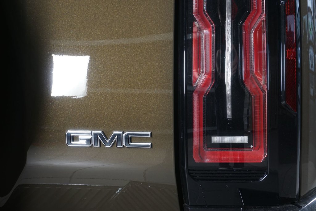 2025 GMC HUMMER EV SUV in Montreal, Quebec - 37 - w1024h768px