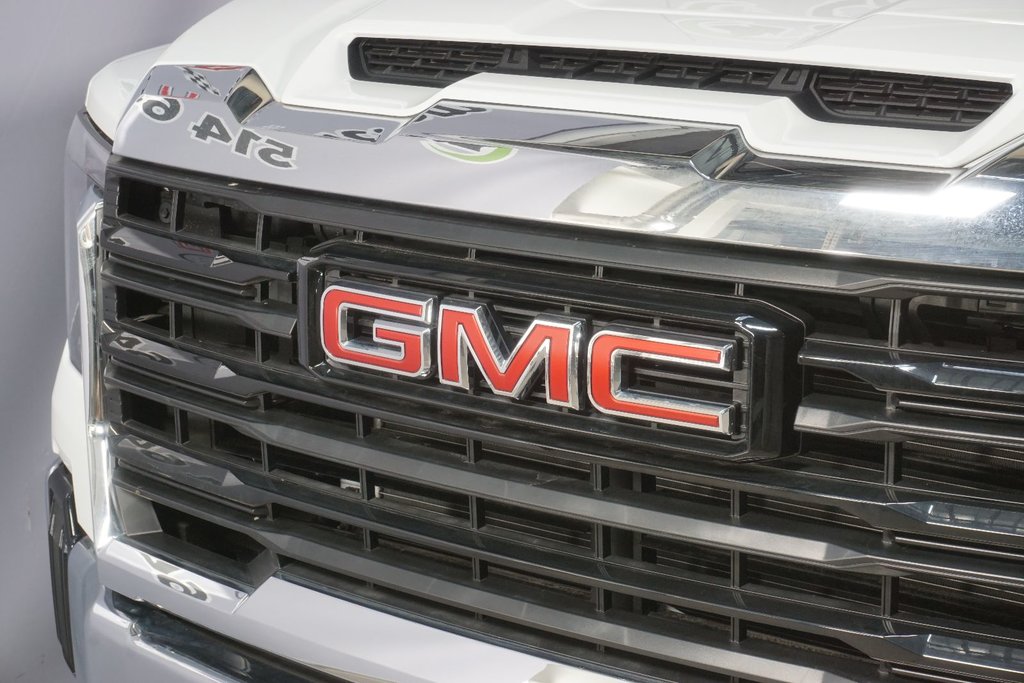 GMC Sierra 2500 HD  2024 à Montréal, Québec - 6 - w1024h768px