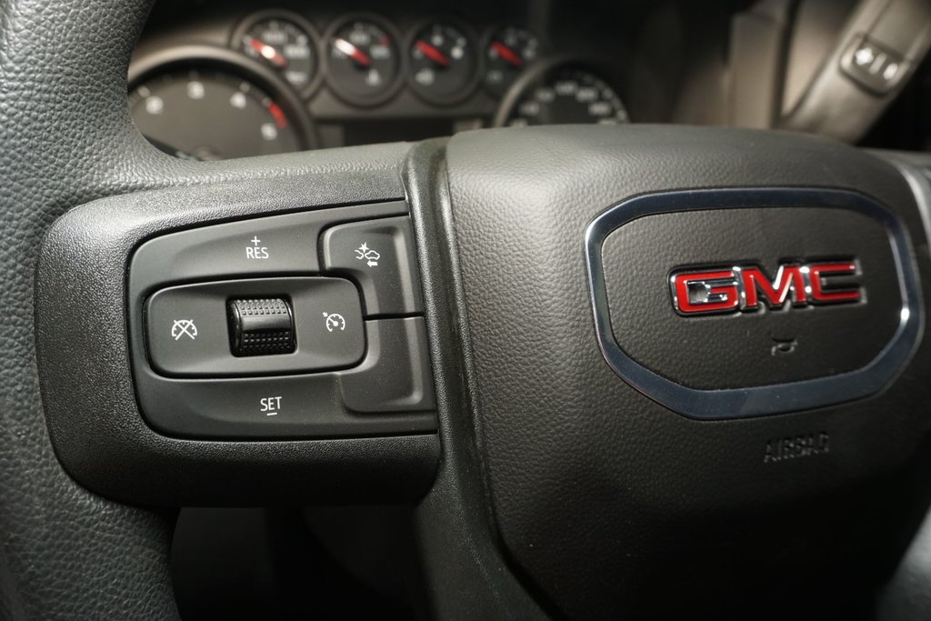 2025 GMC Sierra 2500 HD in Montreal, Quebec - 11 - w1024h768px