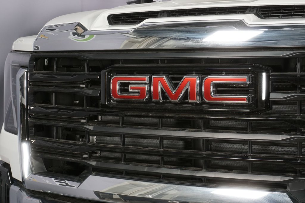 GMC Sierra 2500 HD  2025 à Montréal, Québec - 3 - w1024h768px