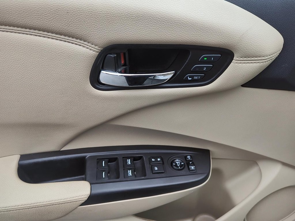 2017 Acura RDX in Antigonish, Nova Scotia - 12 - w1024h768px