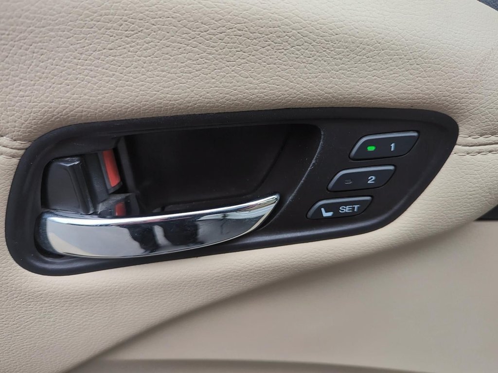 2017 Acura RDX in Antigonish, Nova Scotia - 43 - w1024h768px