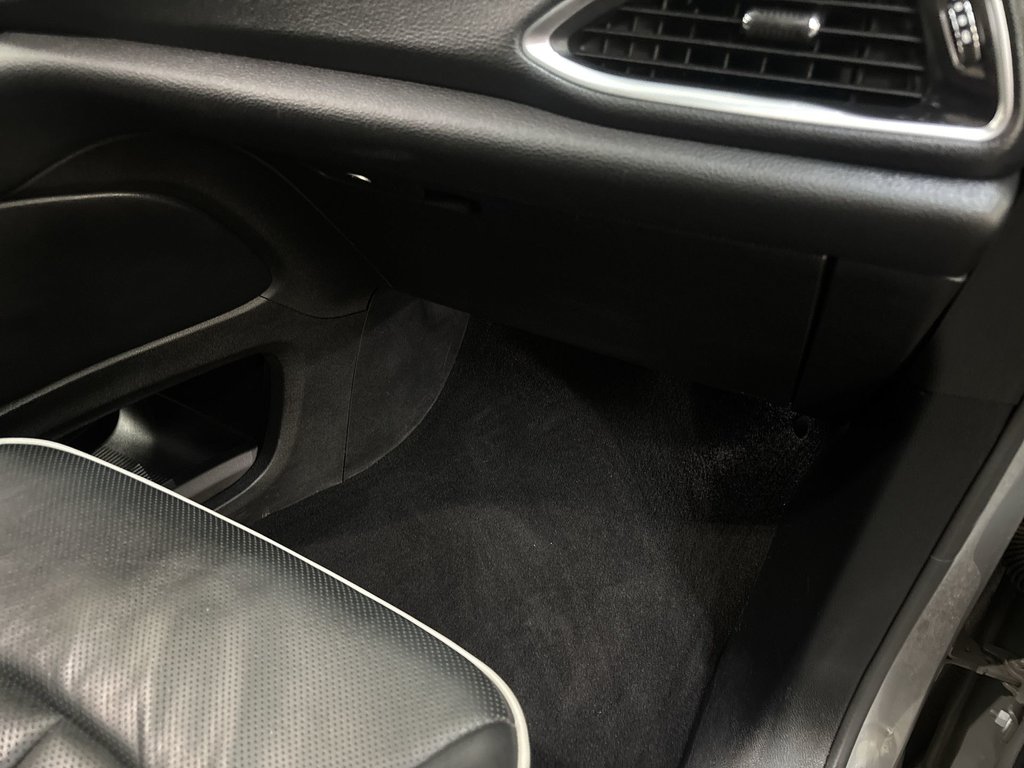 2025 Chrysler Pacifica Limited | Leather | Roof | Nav | Cam | USB in Saint John, New Brunswick - 44 - w1024h768px