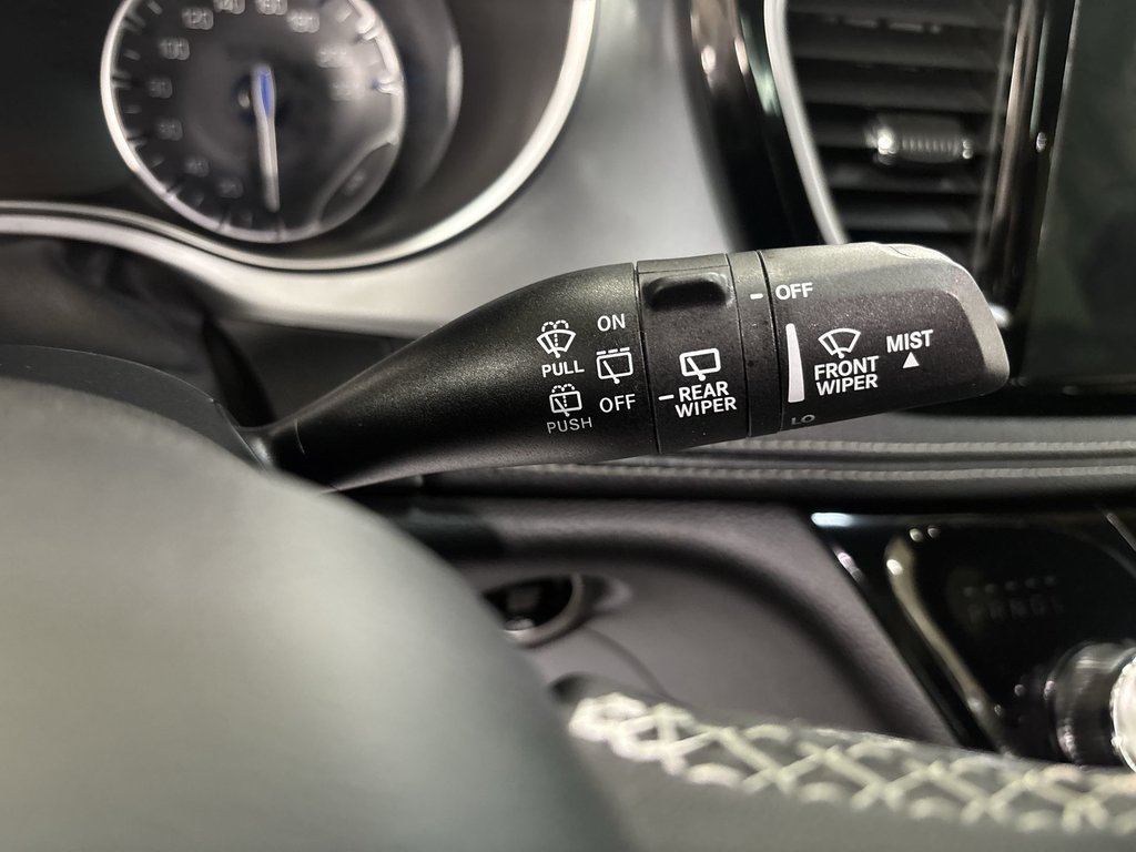 2025 Chrysler Pacifica Limited | Leather | Roof | Nav | Cam | USB in Saint John, New Brunswick - 48 - w1024h768px