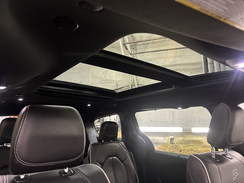 2025 Chrysler Pacifica Limited | Leather | Roof | Nav | Cam | USB in Saint John, New Brunswick - 52 - w1024h768px