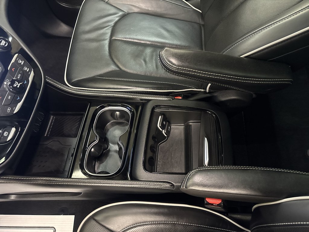 2025 Chrysler Pacifica Limited | Leather | Roof | Nav | Cam | USB in Saint John, New Brunswick - 50 - w1024h768px