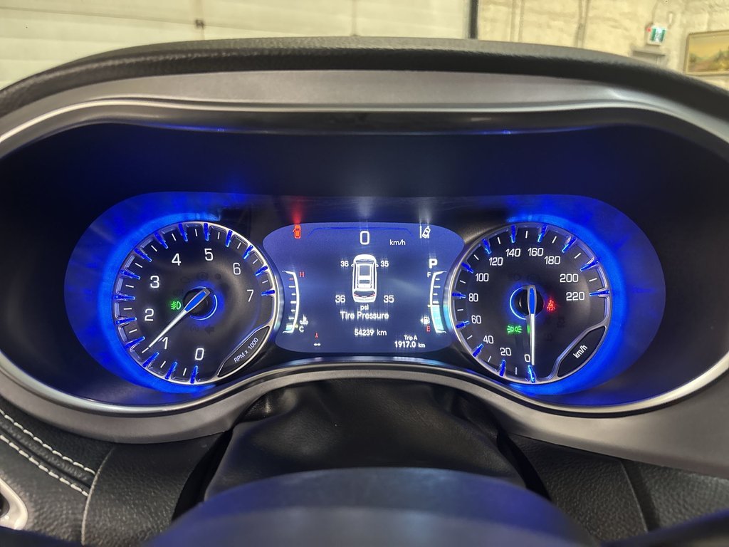 2025 Chrysler Pacifica Limited | Leather | Roof | Nav | Cam | USB in Saint John, New Brunswick - 24 - w1024h768px