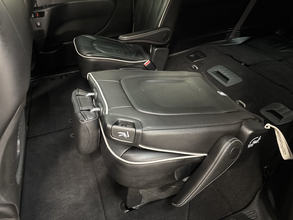 2025 Chrysler Pacifica Limited | Leather | Roof | Nav | Cam | USB in Saint John, New Brunswick - 33 - w1024h768px