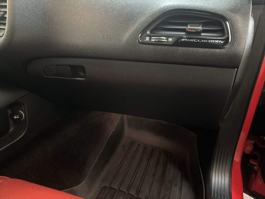 2018 Dodge Challenger in Antigonish, Nova Scotia - 44 - w1024h768px