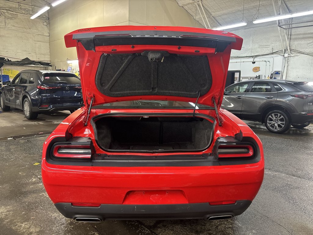 2018 Dodge Challenger in Antigonish, Nova Scotia - 36 - w1024h768px