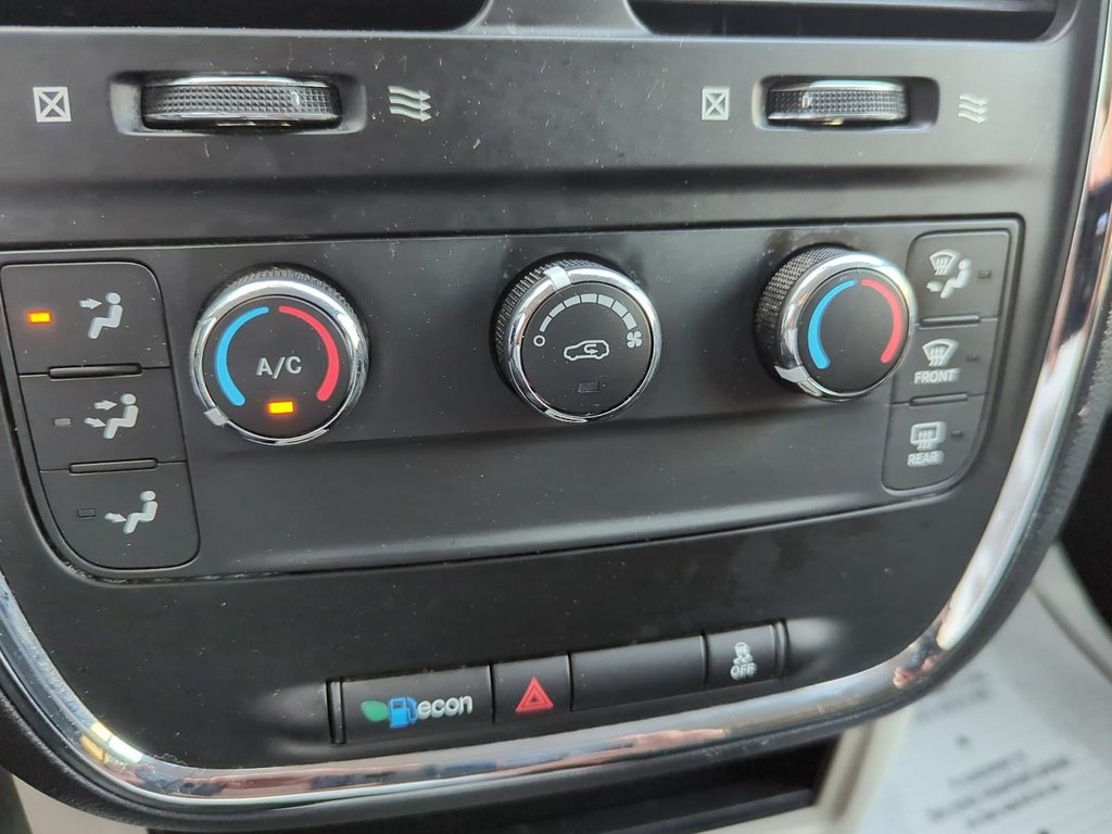 2016 Dodge Grand Caravan Canada Value Package | Cam | USB | Bluetooth | in Saint John, New Brunswick - 18 - w1024h768px