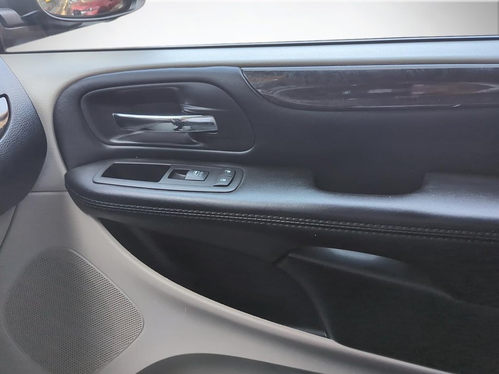 2016 Dodge Grand Caravan Canada Value Package | Cam | USB | Bluetooth | in Saint John, New Brunswick - 37 - w1024h768px