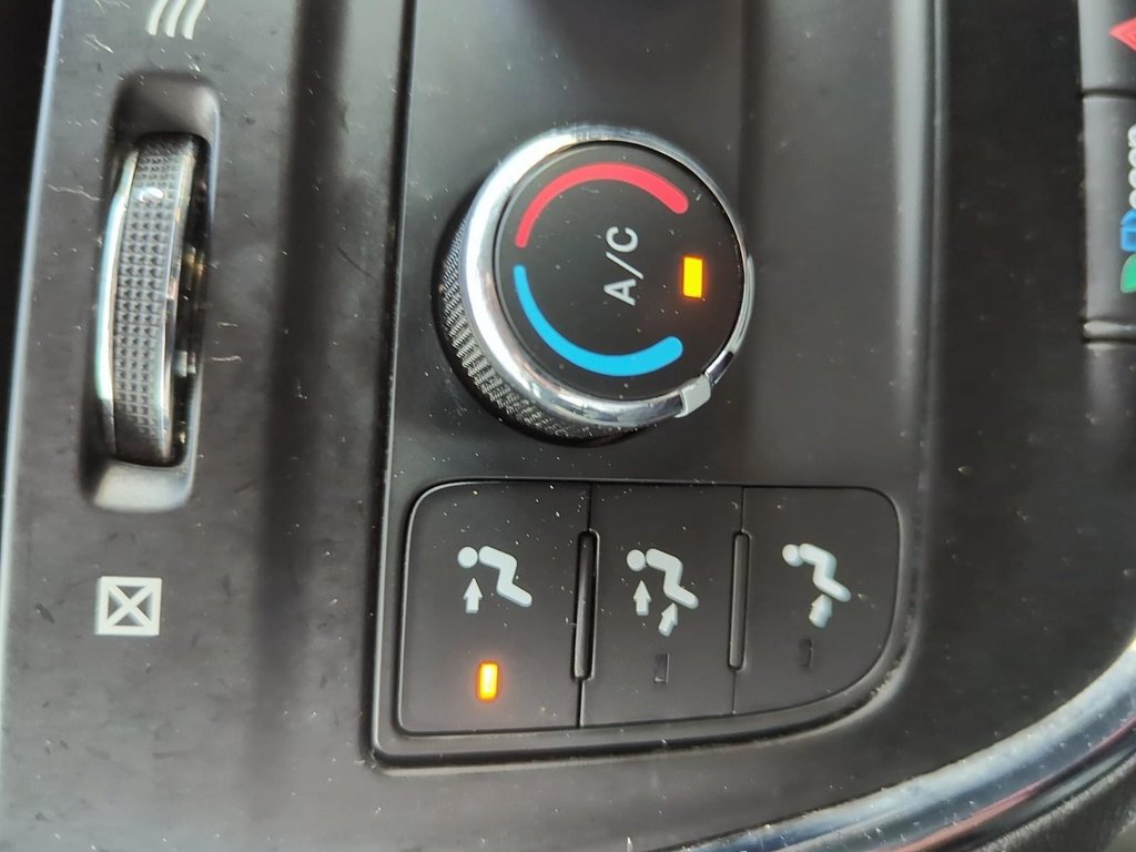 2016 Dodge Grand Caravan Canada Value Package | Cam | USB | Bluetooth | in Saint John, New Brunswick - 20 - w1024h768px