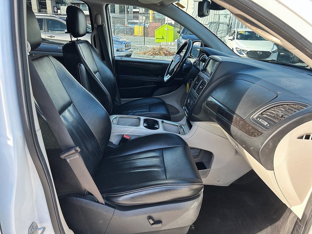 2019 Dodge Grand Caravan in Antigonish, Nova Scotia - 19 - w1024h768px