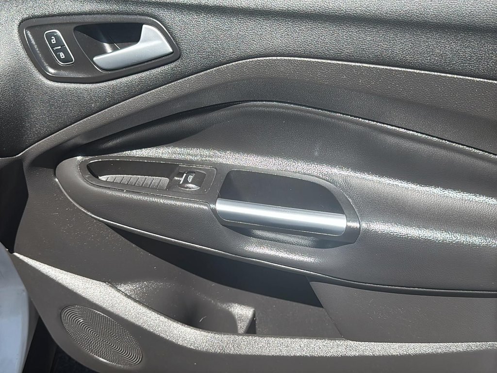 2017 Ford Escape SE | USB | HtdSeats | Bluetooth| Keyless in Saint John, New Brunswick - 15 - w1024h768px