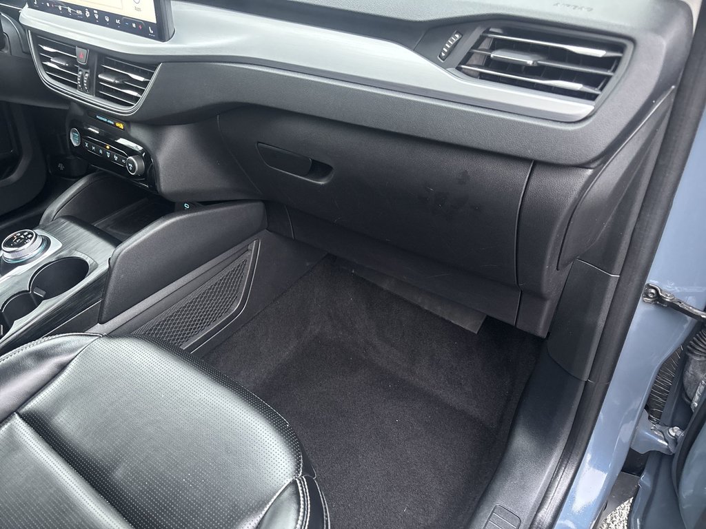 2023 Ford Escape Platinum | Leather | Cam | USB | HtdWheel in Saint John, New Brunswick - 44 - w1024h768px