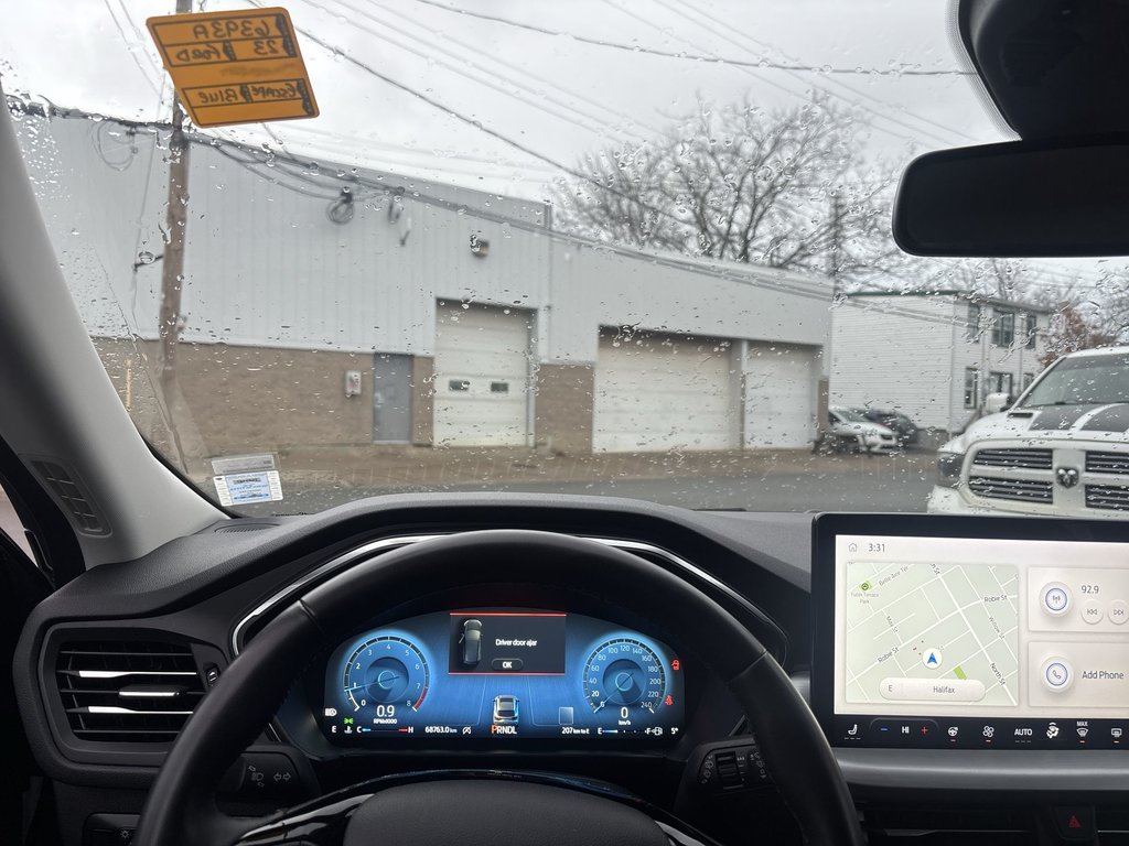 2023 Ford Escape Platinum | Leather | Cam | USB | HtdWheel in Saint John, New Brunswick - 13 - w1024h768px