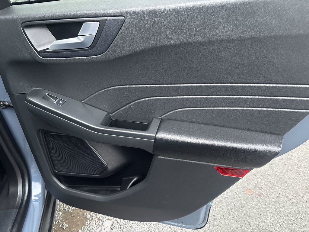 2023 Ford Escape Platinum | Leather | Cam | USB | HtdWheel in Saint John, New Brunswick - 41 - w1024h768px