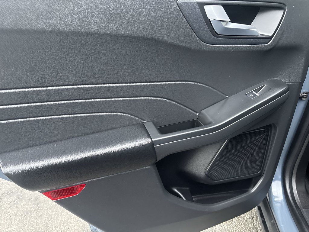 2023 Ford Escape Platinum | Leather | Cam | USB | HtdWheel in Saint John, New Brunswick - 35 - w1024h768px