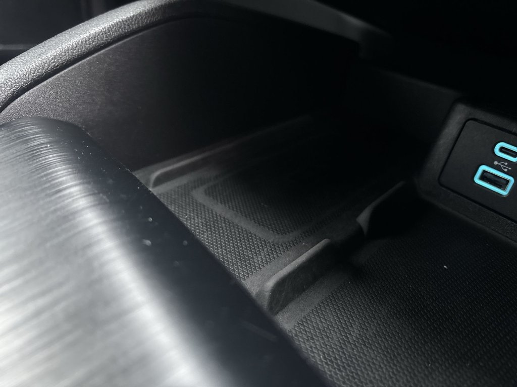 2023 Ford Escape Platinum | Leather | Cam | USB | HtdWheel in Saint John, New Brunswick - 45 - w1024h768px