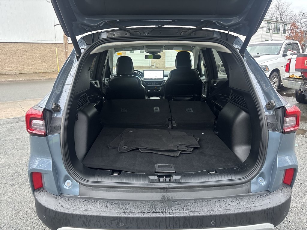 2023 Ford Escape Platinum | Leather | Cam | USB | HtdWheel in Saint John, New Brunswick - 37 - w1024h768px