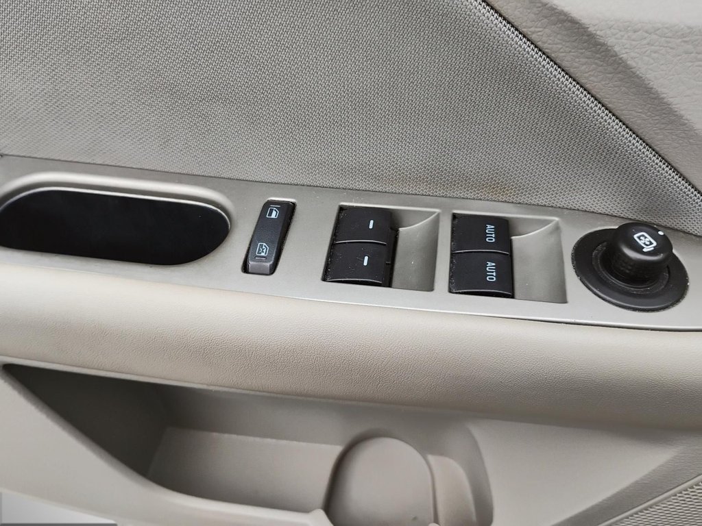 2012 Ford Fusion in Antigonish, Nova Scotia - 27 - w1024h768px