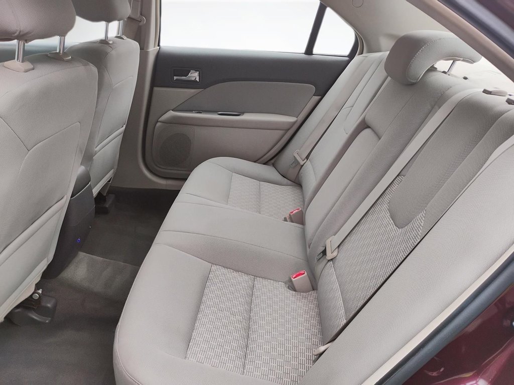 2012 Ford Fusion in Antigonish, Nova Scotia - 55 - w1024h768px