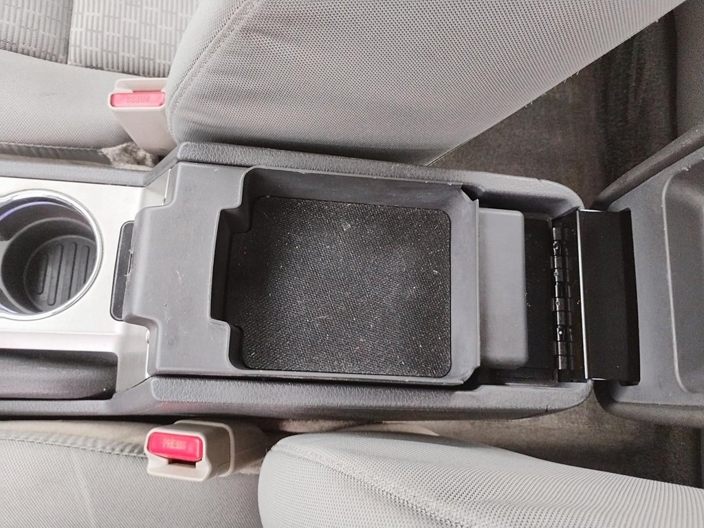 2012 Ford Fusion in Antigonish, Nova Scotia - 44 - w1024h768px