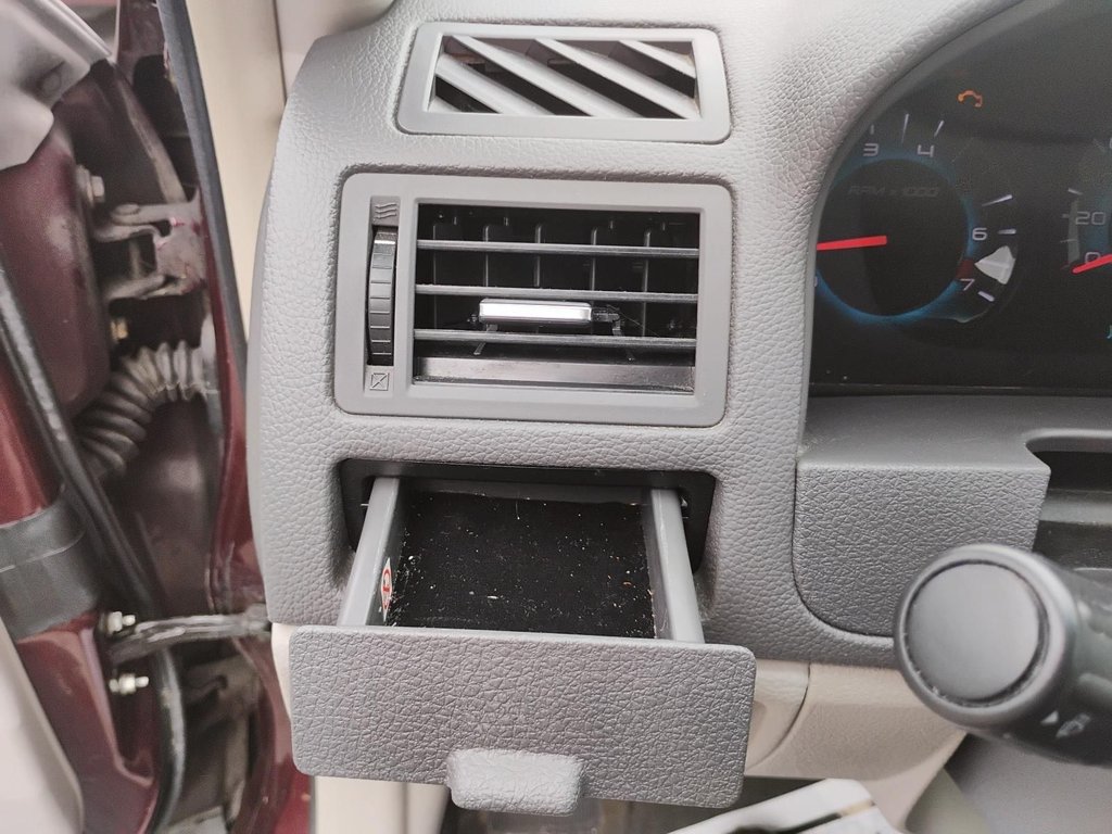 2012 Ford Fusion in Antigonish, Nova Scotia - 31 - w1024h768px