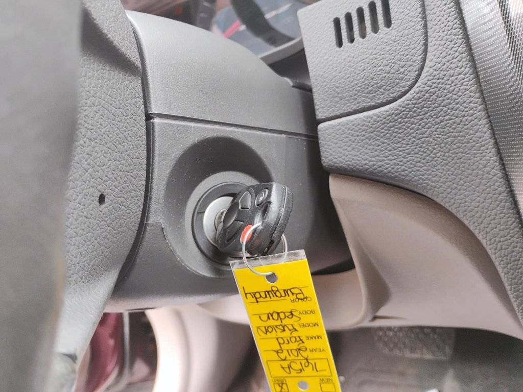 2012 Ford Fusion in Antigonish, Nova Scotia - 36 - w1024h768px