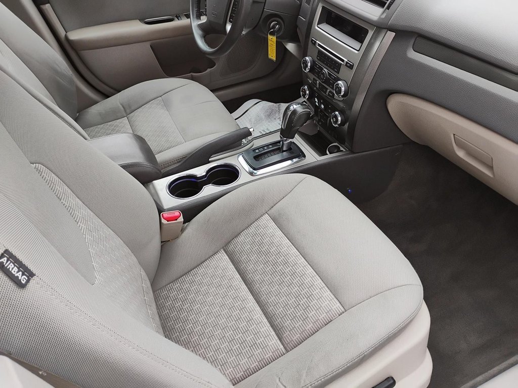 2012 Ford Fusion in Antigonish, Nova Scotia - 14 - w1024h768px
