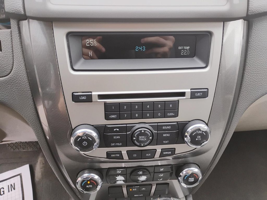 2012 Ford Fusion in Antigonish, Nova Scotia - 39 - w1024h768px