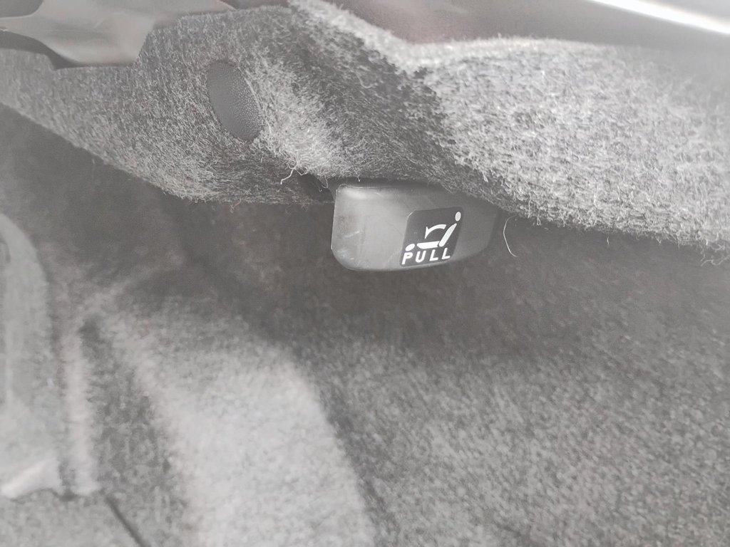 2012 Ford Fusion in Antigonish, Nova Scotia - 62 - w1024h768px