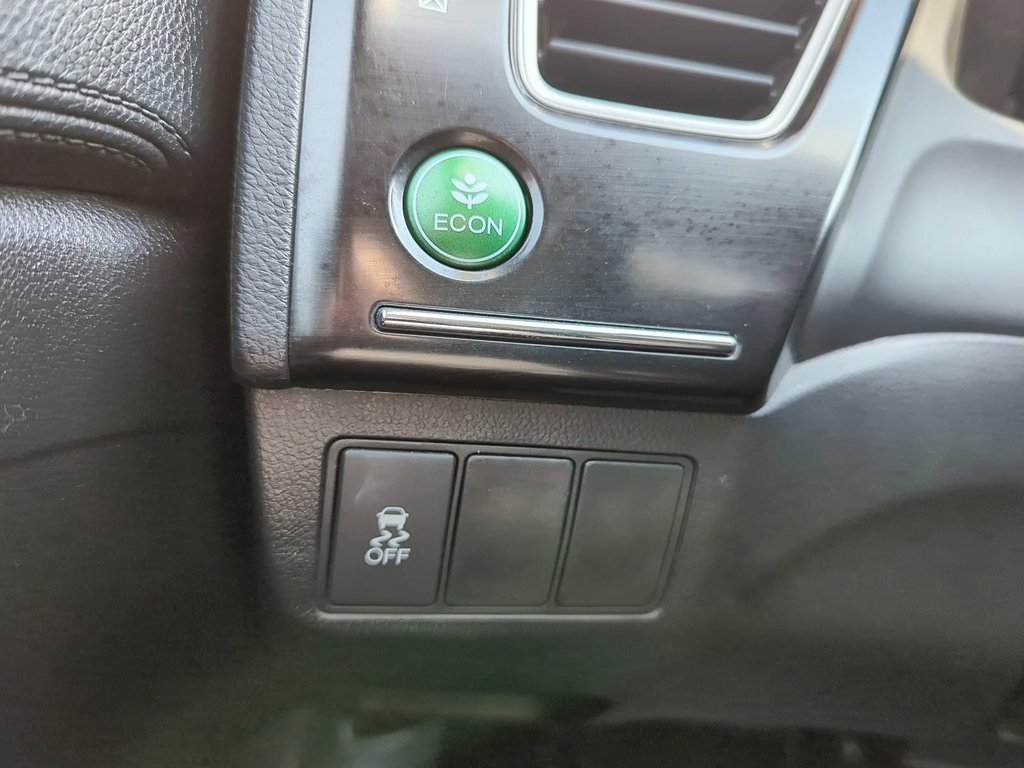 2013 Honda Civic Sdn in Antigonish, Nova Scotia - 33 - w1024h768px