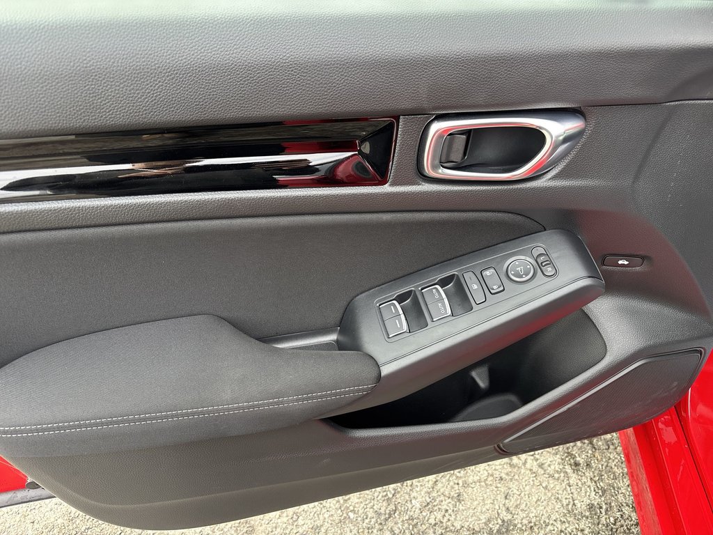 2025 Honda Civic Sedan Hybrid in Antigonish, Nova Scotia - 15 - w1024h768px