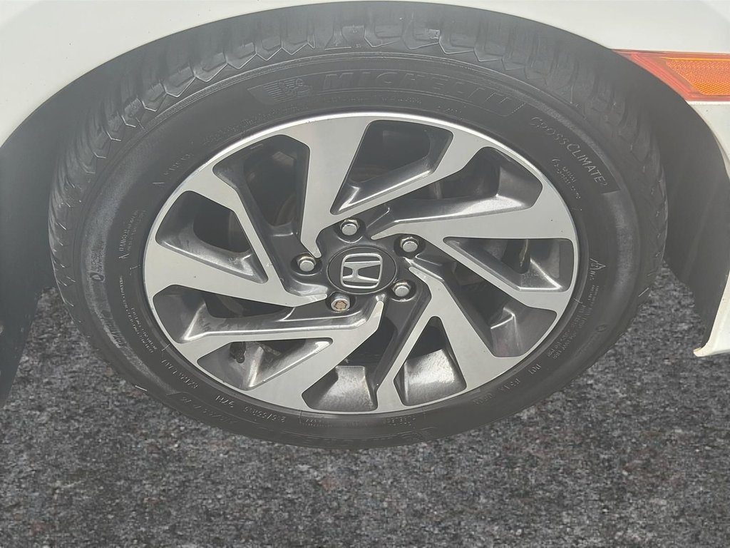 2019 Honda Civic Sedan EX | Roof | Cam | USB | HtdSeats | Bluetooth in Saint John, New Brunswick - 11 - w1024h768px