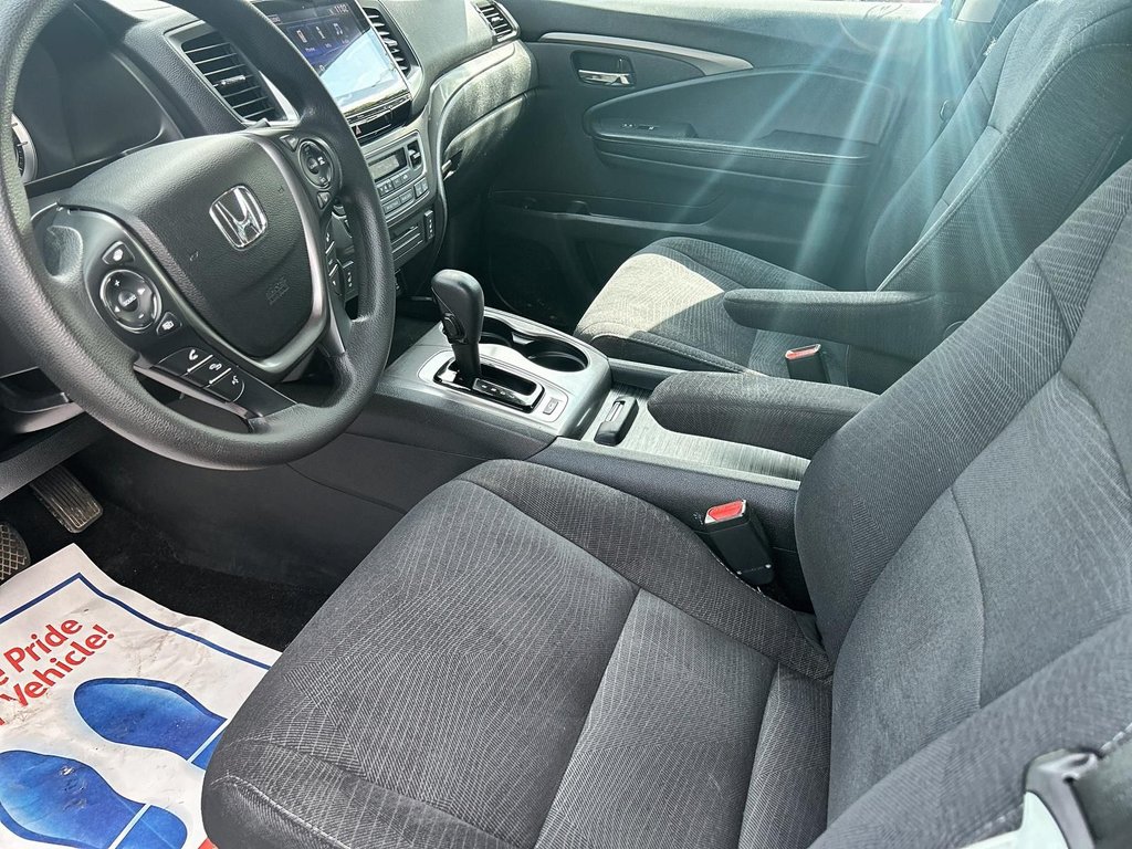 2018  Pilot LX | Cam | 8-Pass | USB | HtdSeat | AdaptiveCruise in Saint John, New Brunswick - 18 - w1024h768px