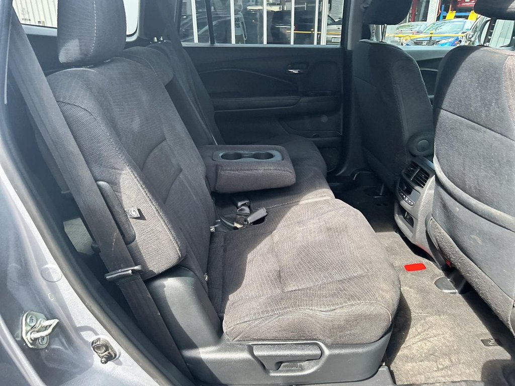 2018  Pilot LX | Cam | 8-Pass | USB | HtdSeat | AdaptiveCruise in Saint John, New Brunswick - 17 - w1024h768px