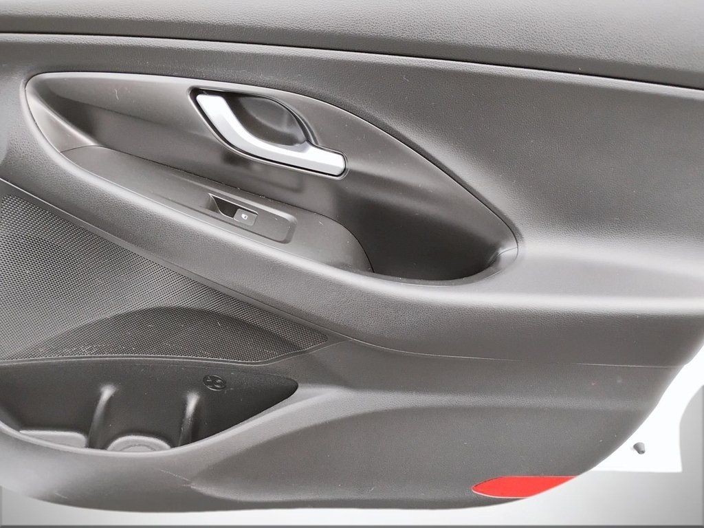 2020 Hyundai Elantra GT in Antigonish, Nova Scotia - 16 - w1024h768px